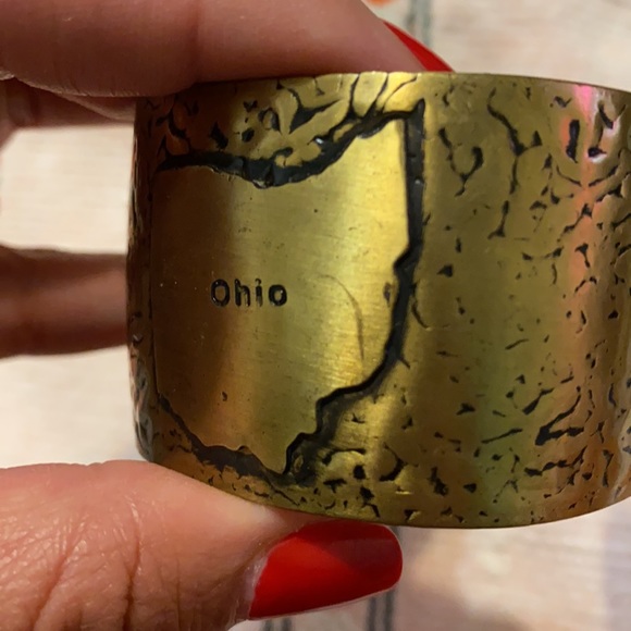 OHIO State Hammered Cuff Bracelet - Picture 6 of 9